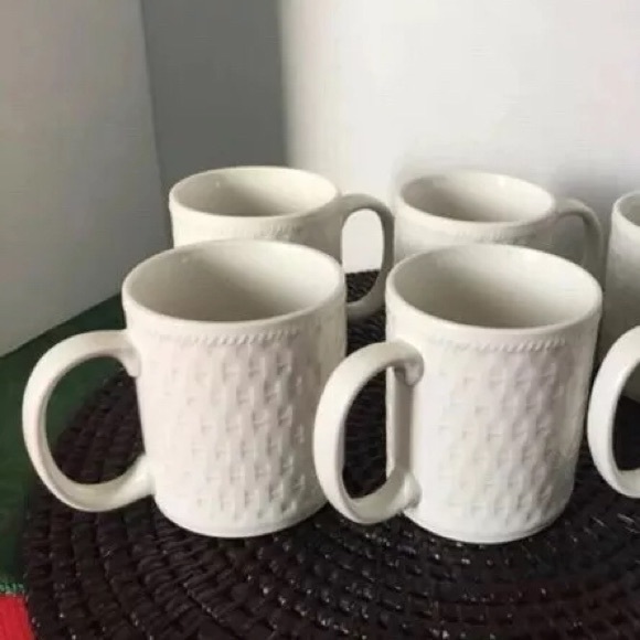 **RETIRED** Pflatzgraff Basket Weave 4 Coffee Mugs - Picture 3 of 3
